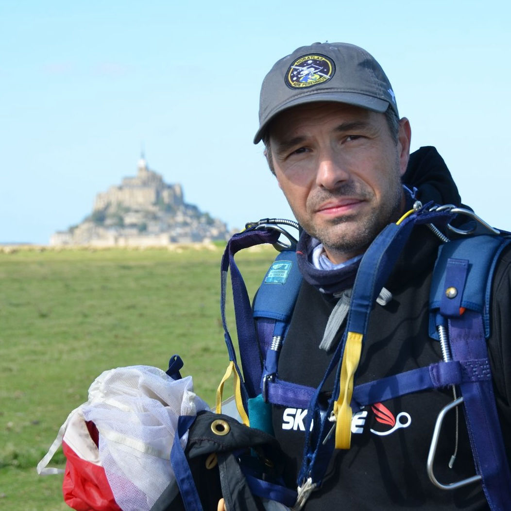 Charlie, Kesa'co Parachutisme